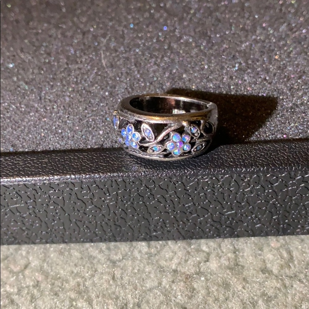 Iridescent flower Lia Sophia ring